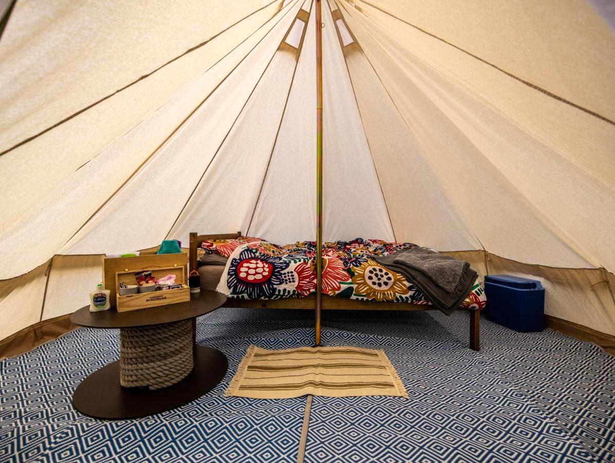Naturally Glamping Kingsteignton Екстериор снимка